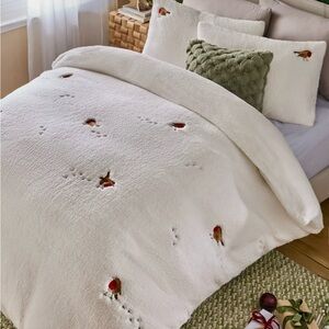 White Robin Fleece Comforter Set